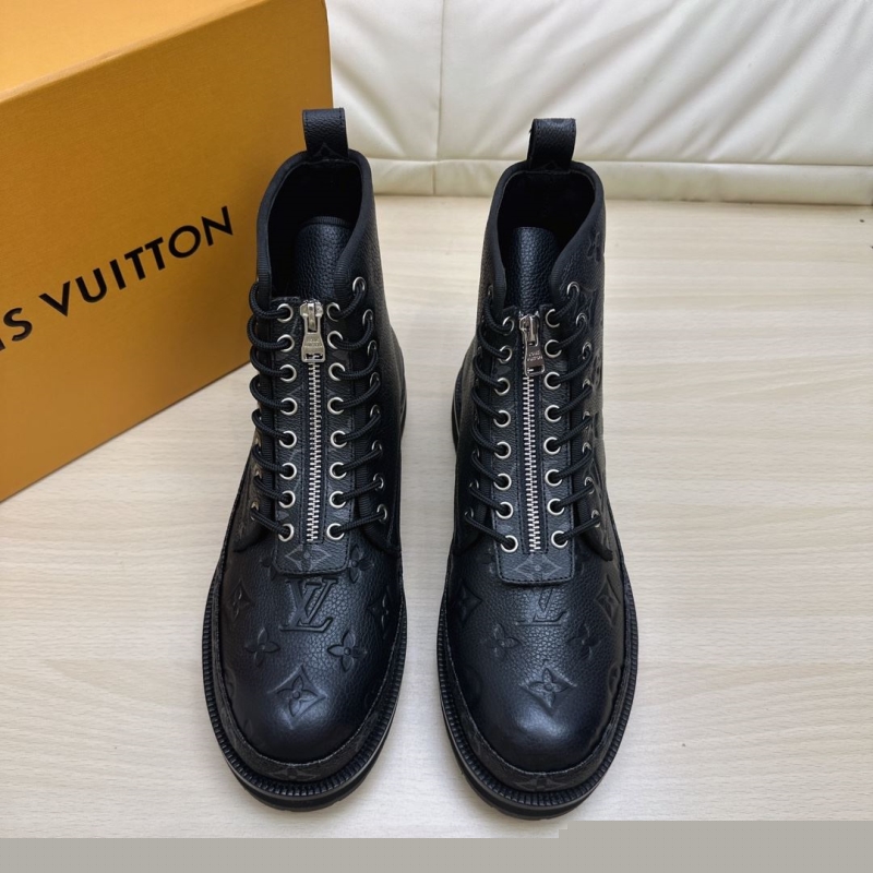 l**is V*t*n sneakers